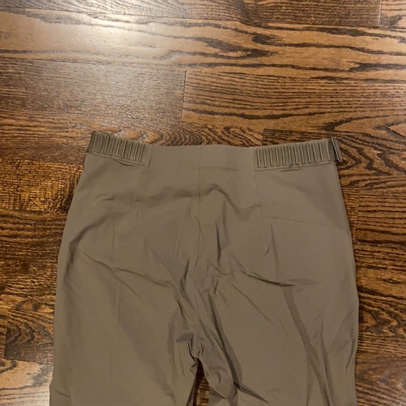 Lululemon lab pants worn 1 time - Picture 8 of 8